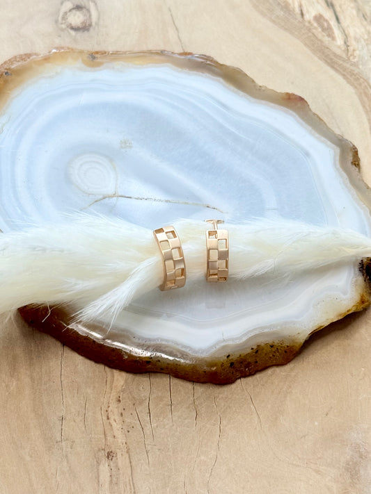 Checkered Cutout Mini Hoop Earrings