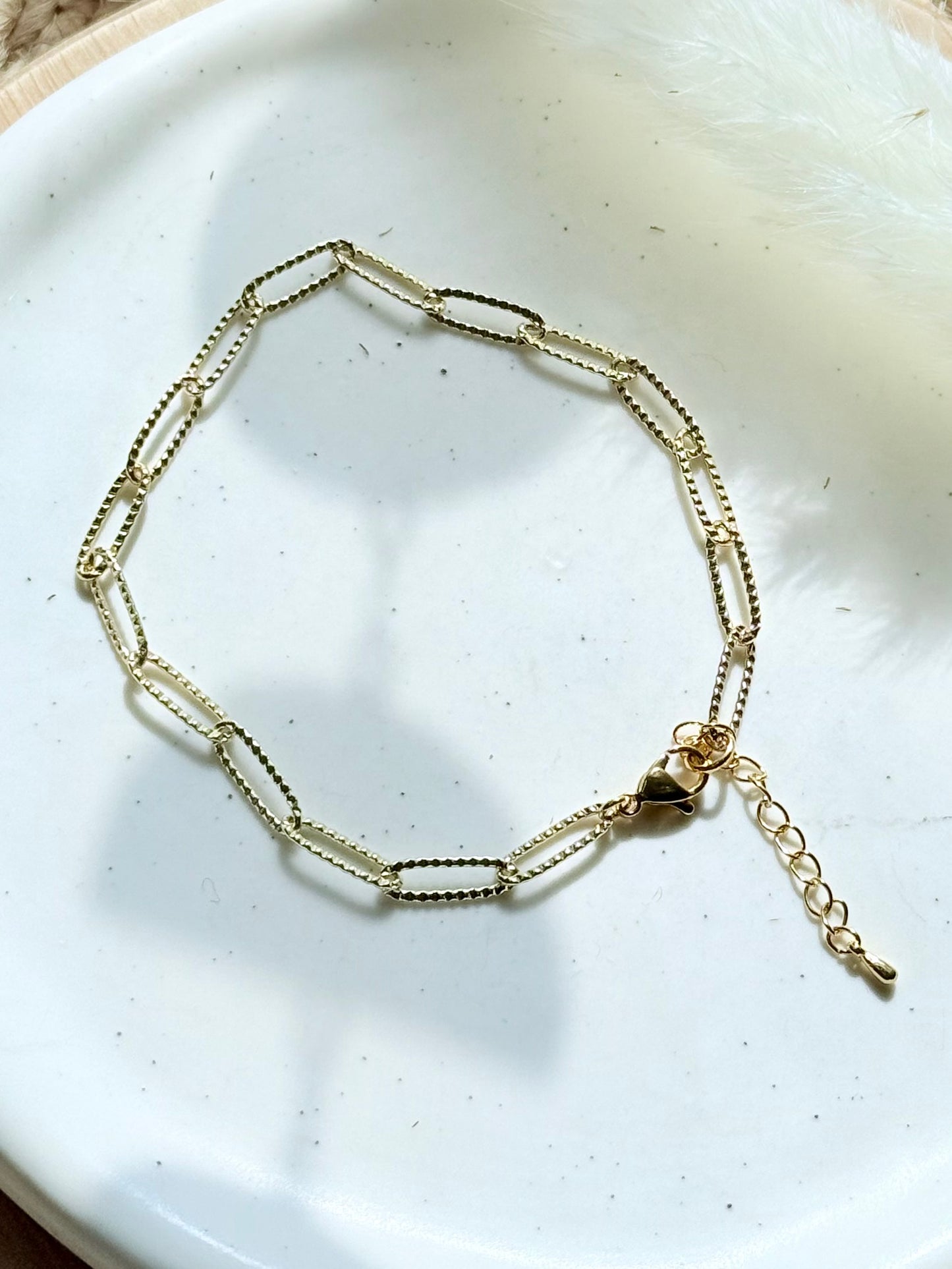 Gold Embossed Paperclip Chain Anklet