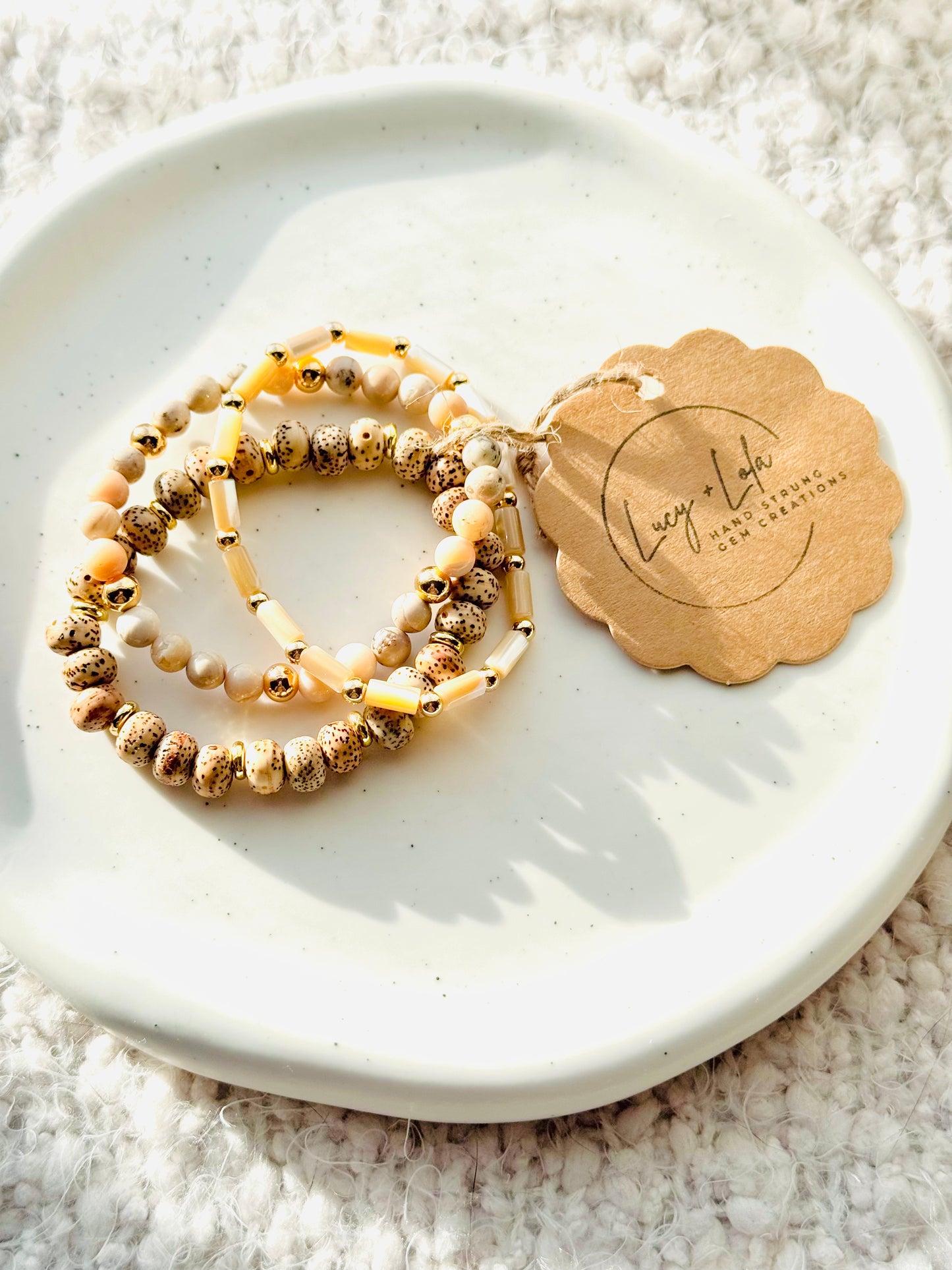 Neutral + Gold (3-stack)