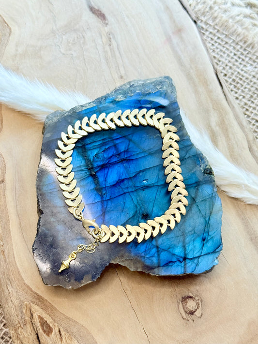Matte Gold Half-Moon Chain Bracelet