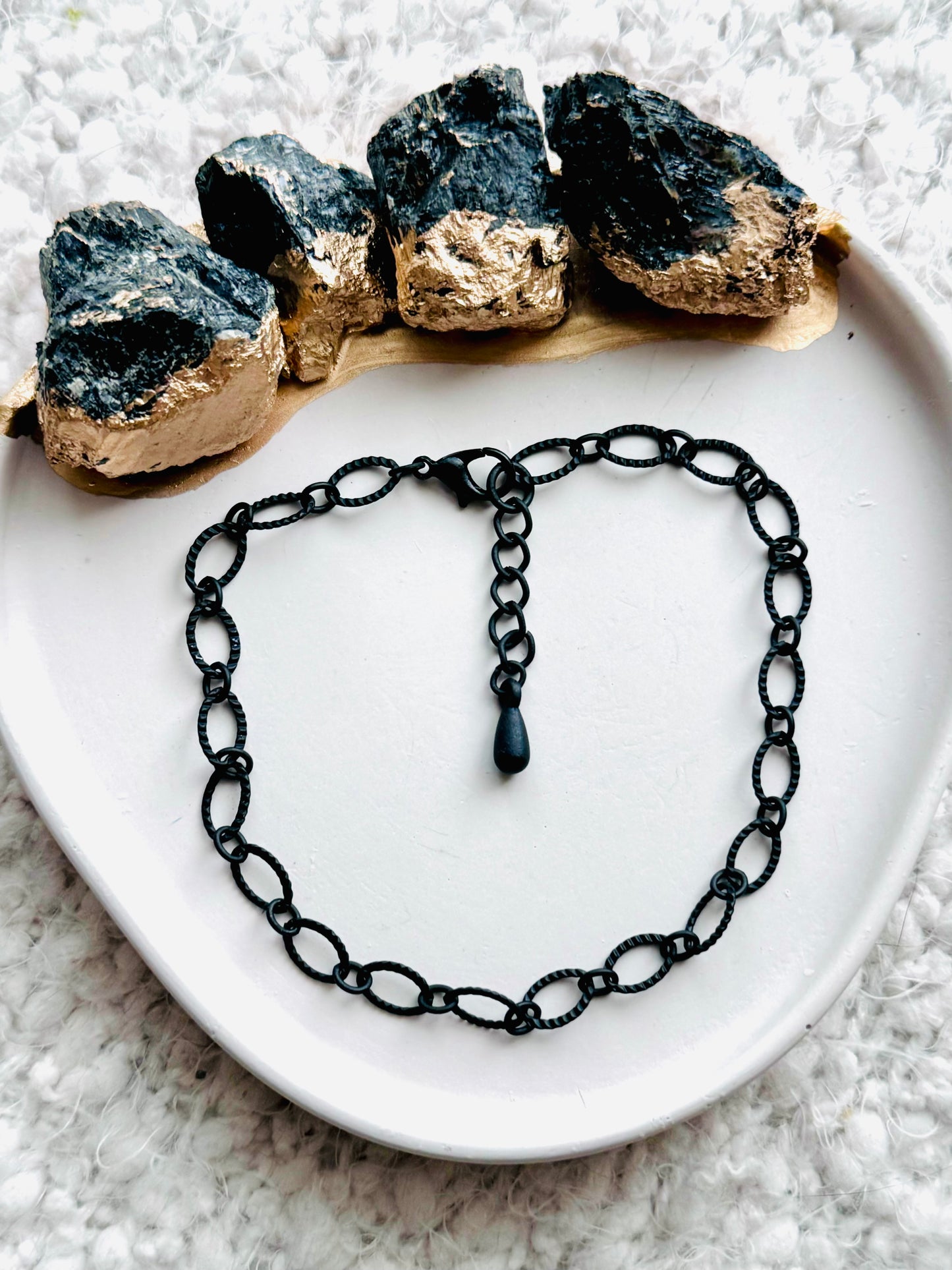 Matte Black Embossed Oval Chain Anklet