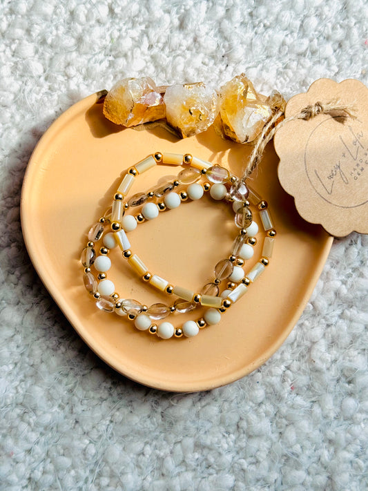 Neutral + Gold (3-stack)