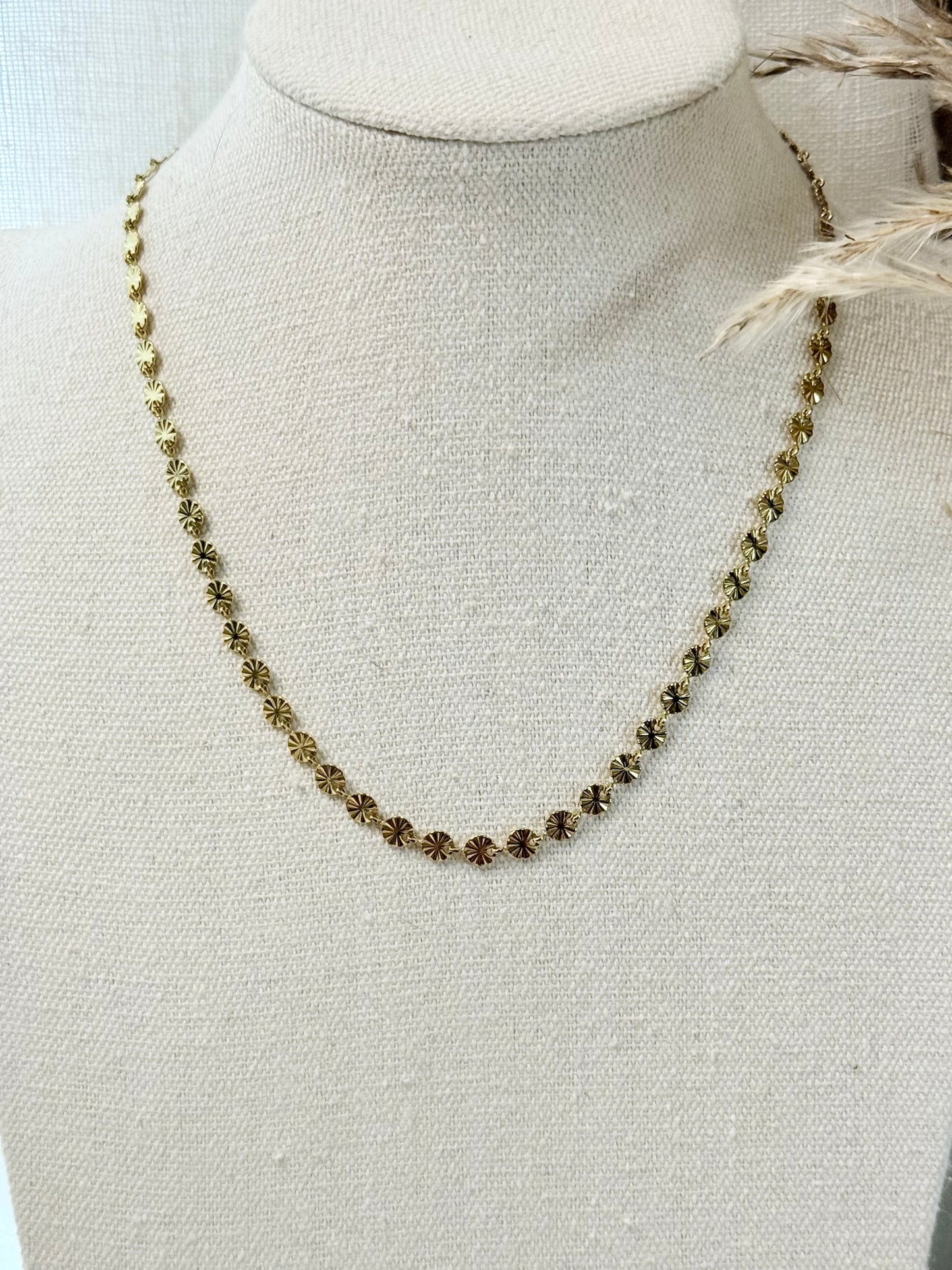 Sunburst Sequin Chain Necklace