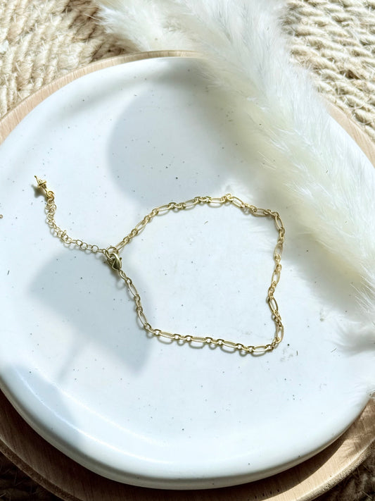 Matte Gold Oval + Round Embossed Chain Anklet