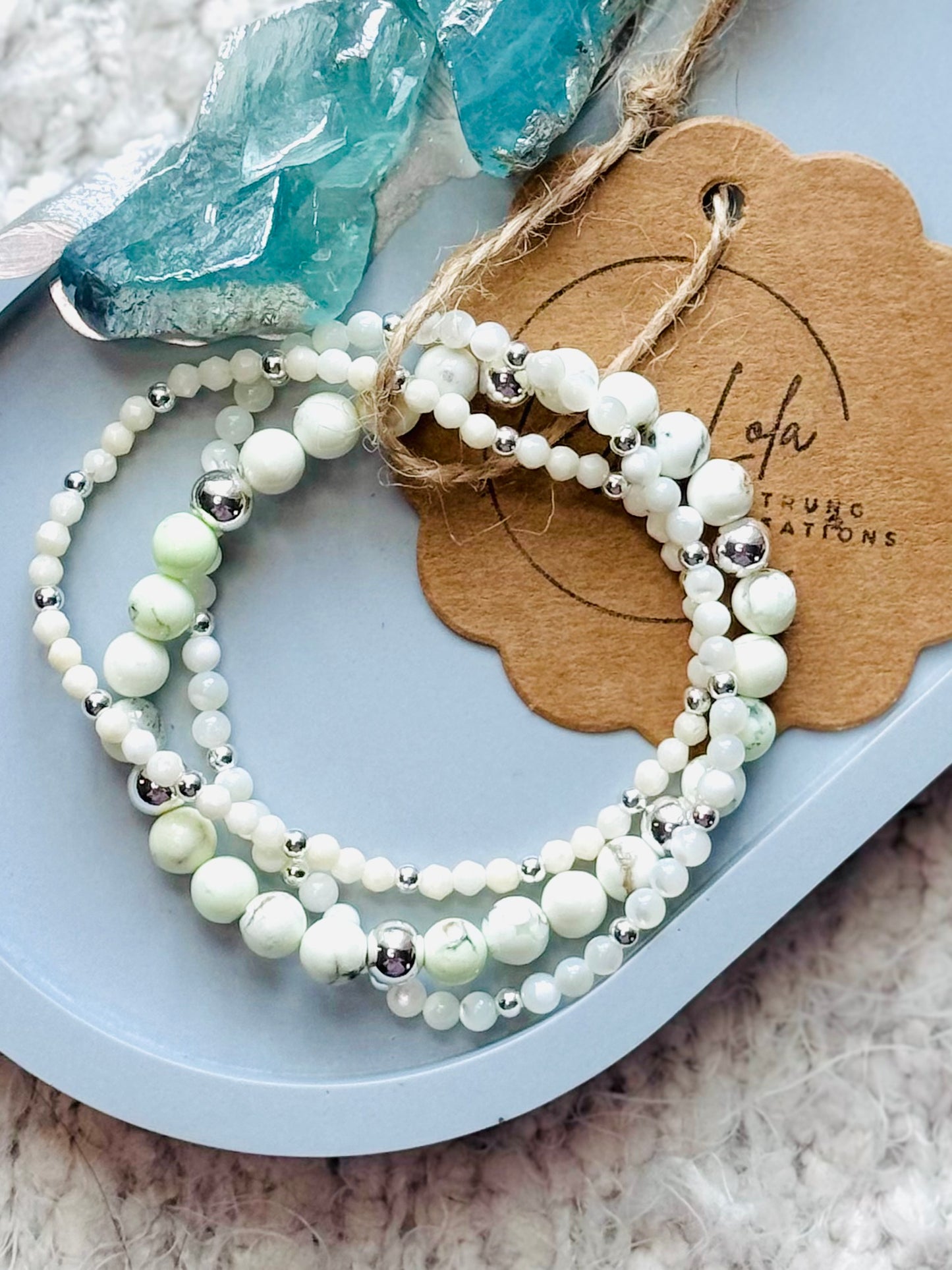 White + Pale Yellow in Silver (3-stack)