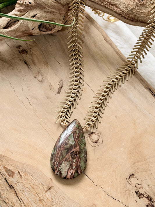 Mushroom Ryolite + Matte Gold Fishbone Chain Necklace