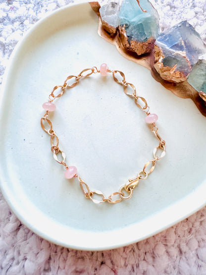 Peach Moonstone + Matte Gold Chain Bracelet
