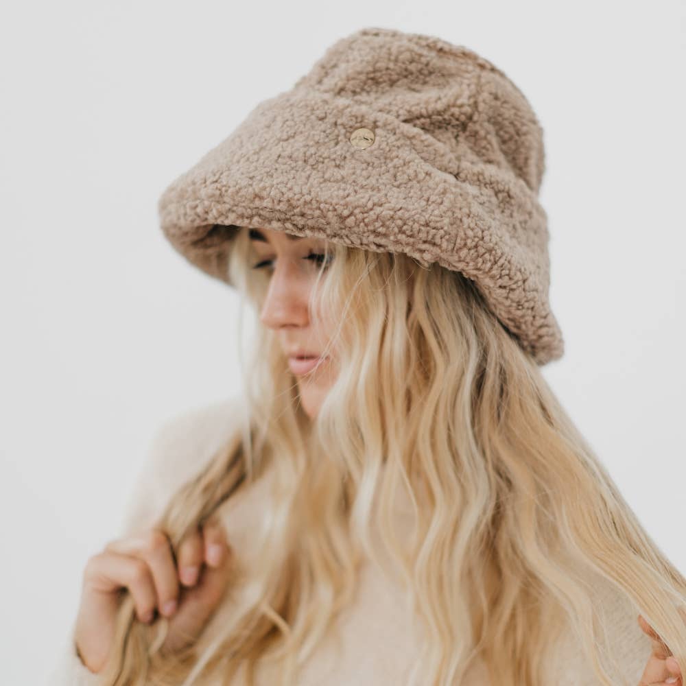 Sage Sherpa Bucket Hat in Mocha