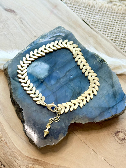 Matte Gold Half-Moon Chain Bracelet