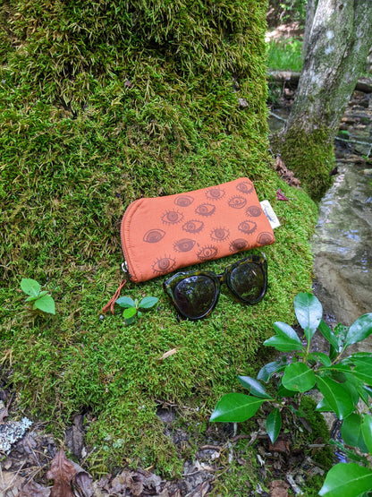 Glasses case | orange & brown eyeball