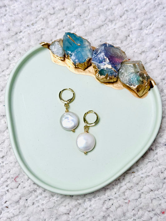 Freshwater White Keshi Pearl + Gold Disc Earrings