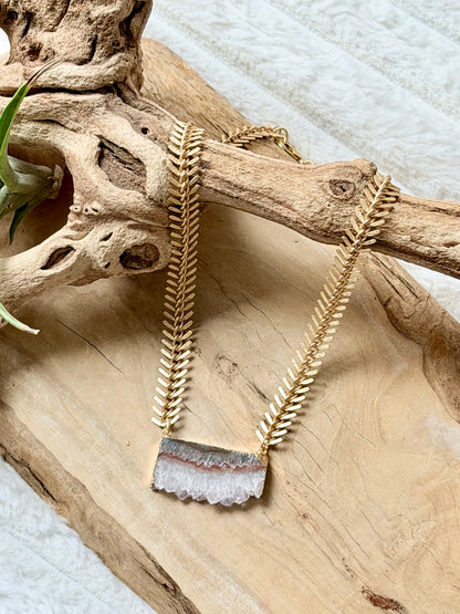 Rough Cut Amethyst + Matte Gold Fishbone Chain Necklace