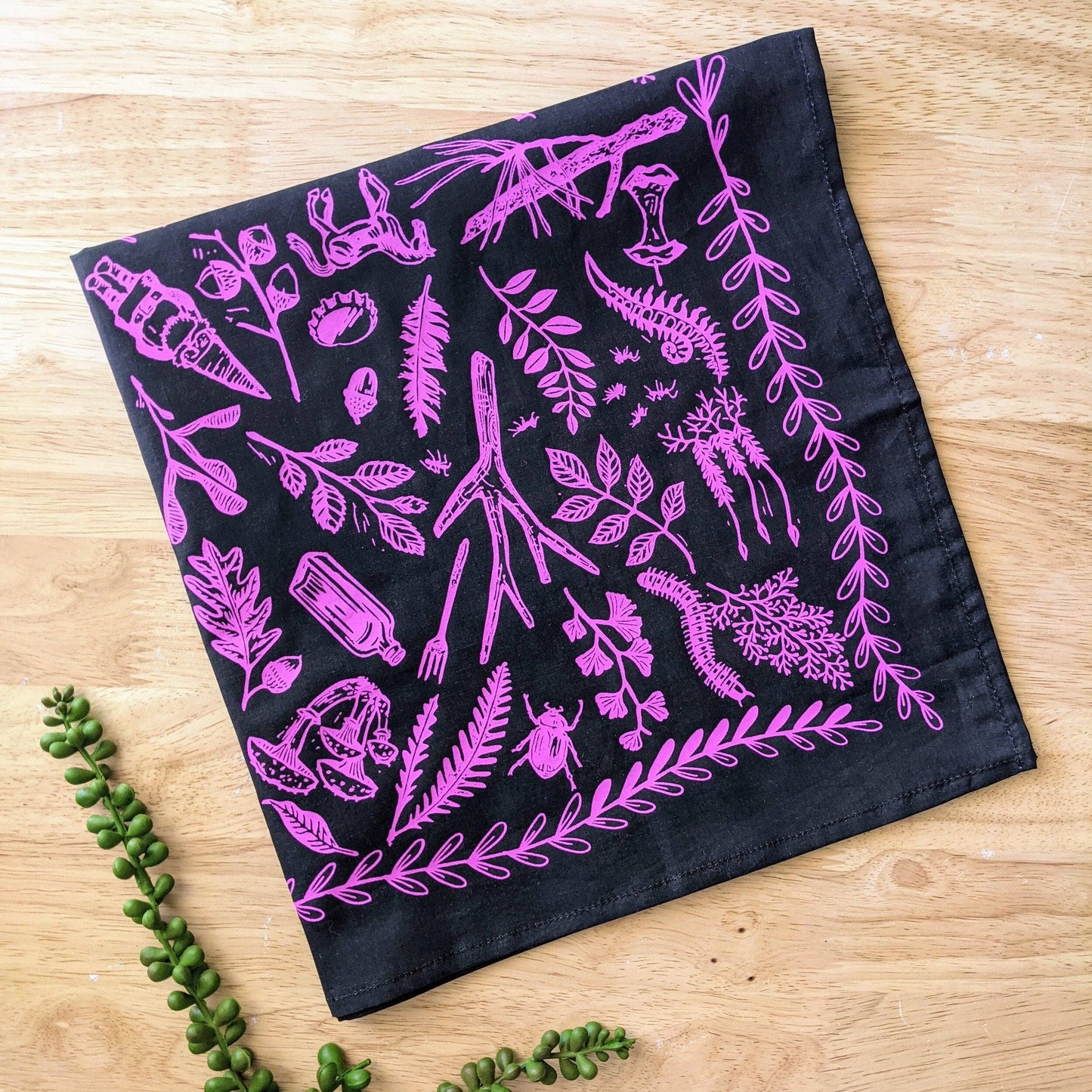 Bandana | woodland walk