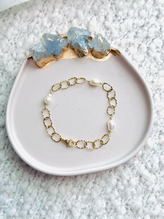 Freshwater Pearl + Gold Chain Bracelet