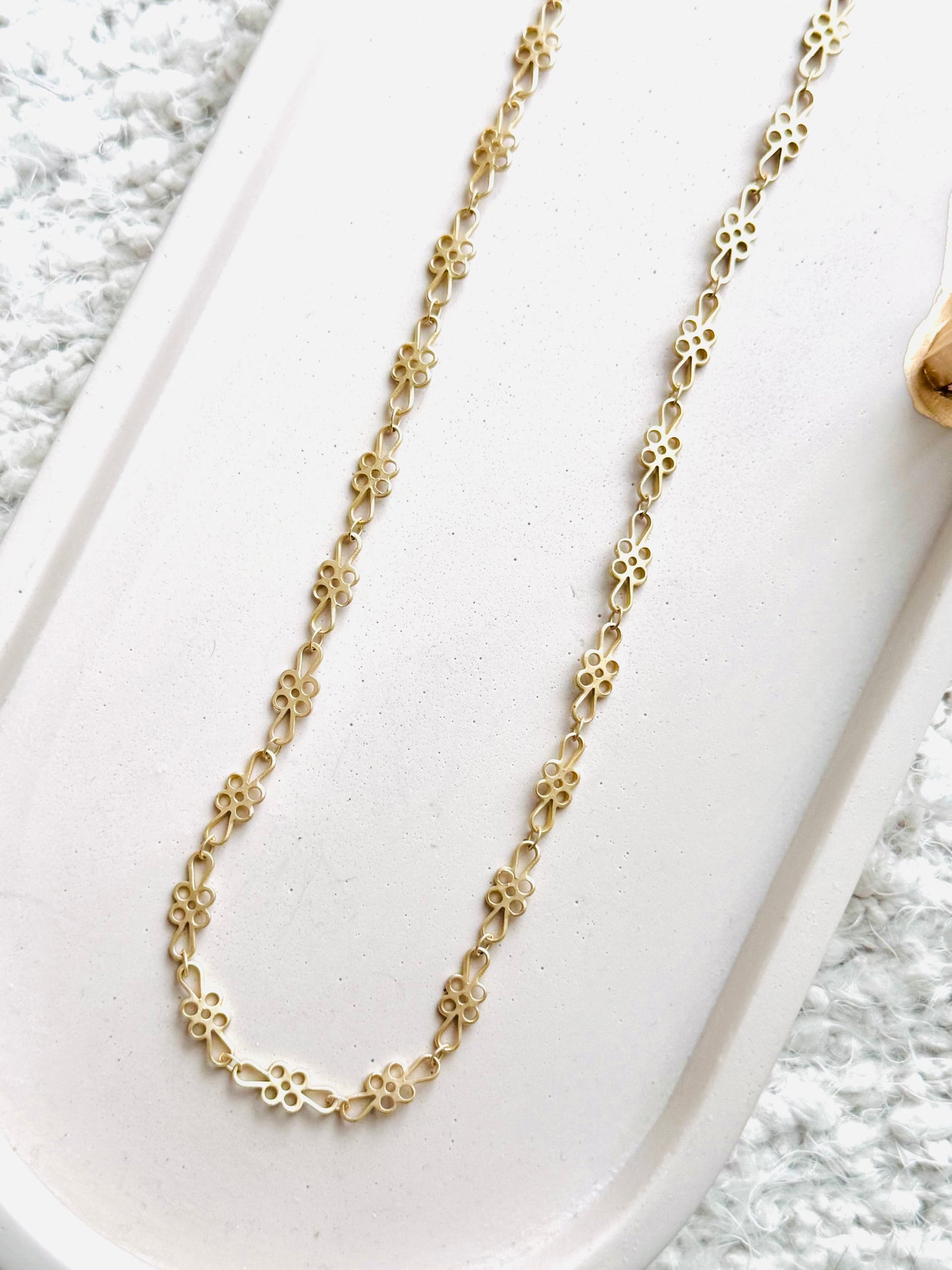 Matte Gold Floral Chain Necklace