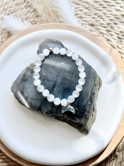 Selenite + Labradorite Gemstone Pendant Bracelet