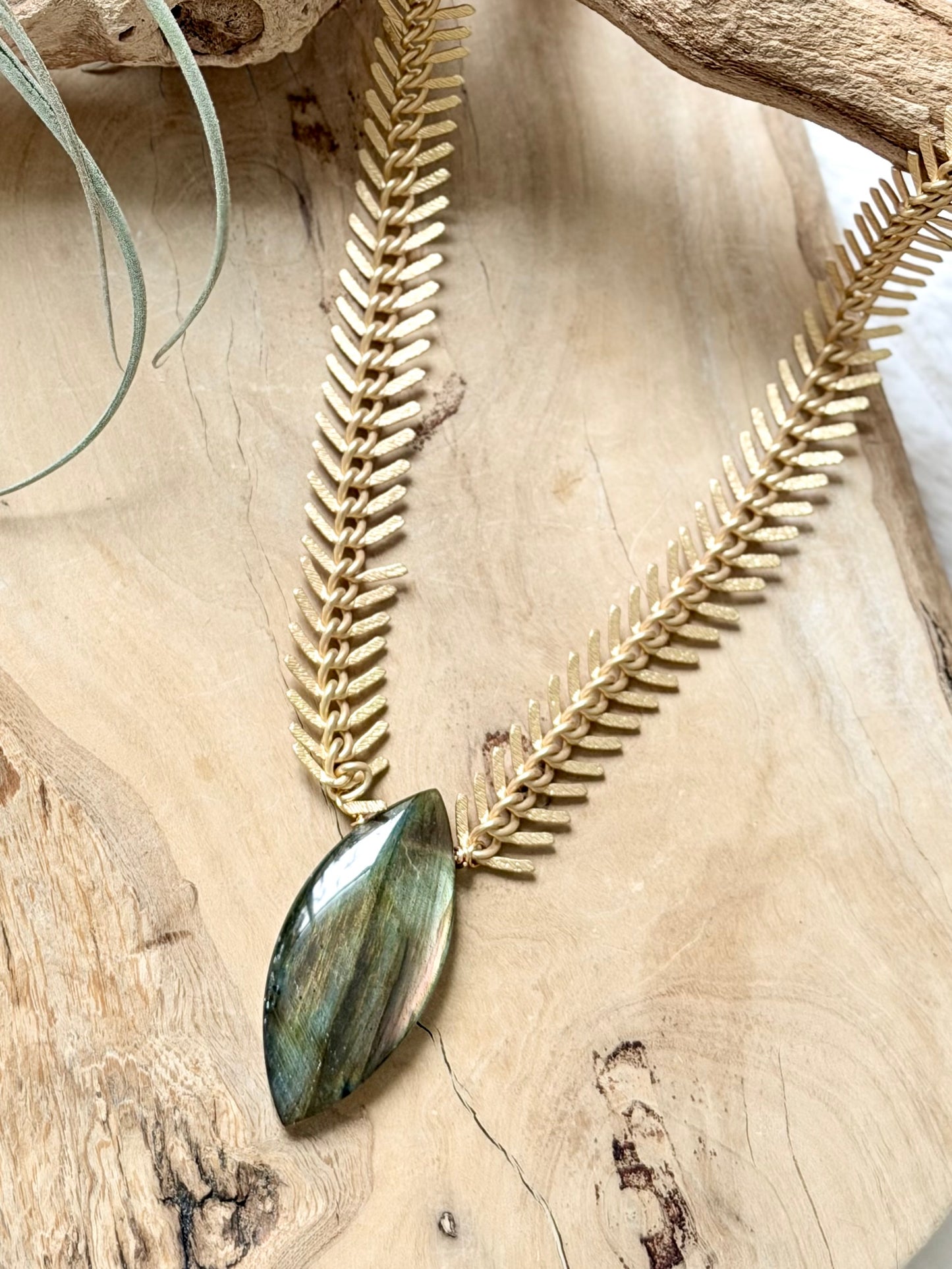 Rainbow Labradorite + Matte Gold Fishbone Chain Necklace