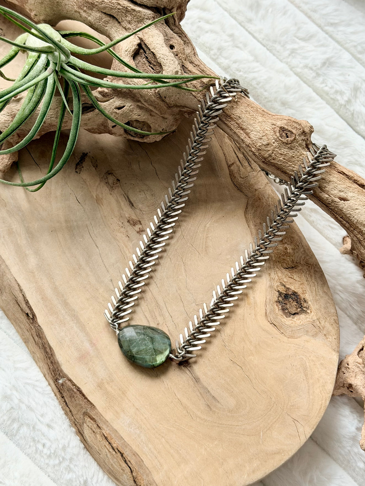 Green Labradorite + Antique Silver Fishbone Chain Necklace
