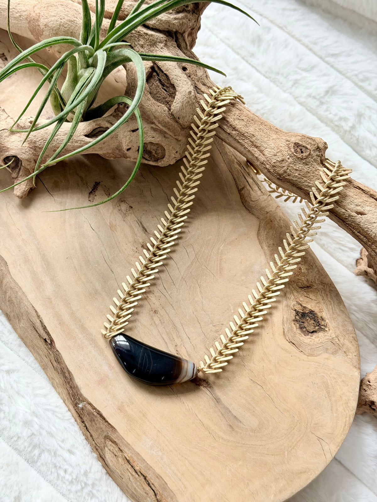 Tuxedo Agate + Matte Gold Fishbone Necklace