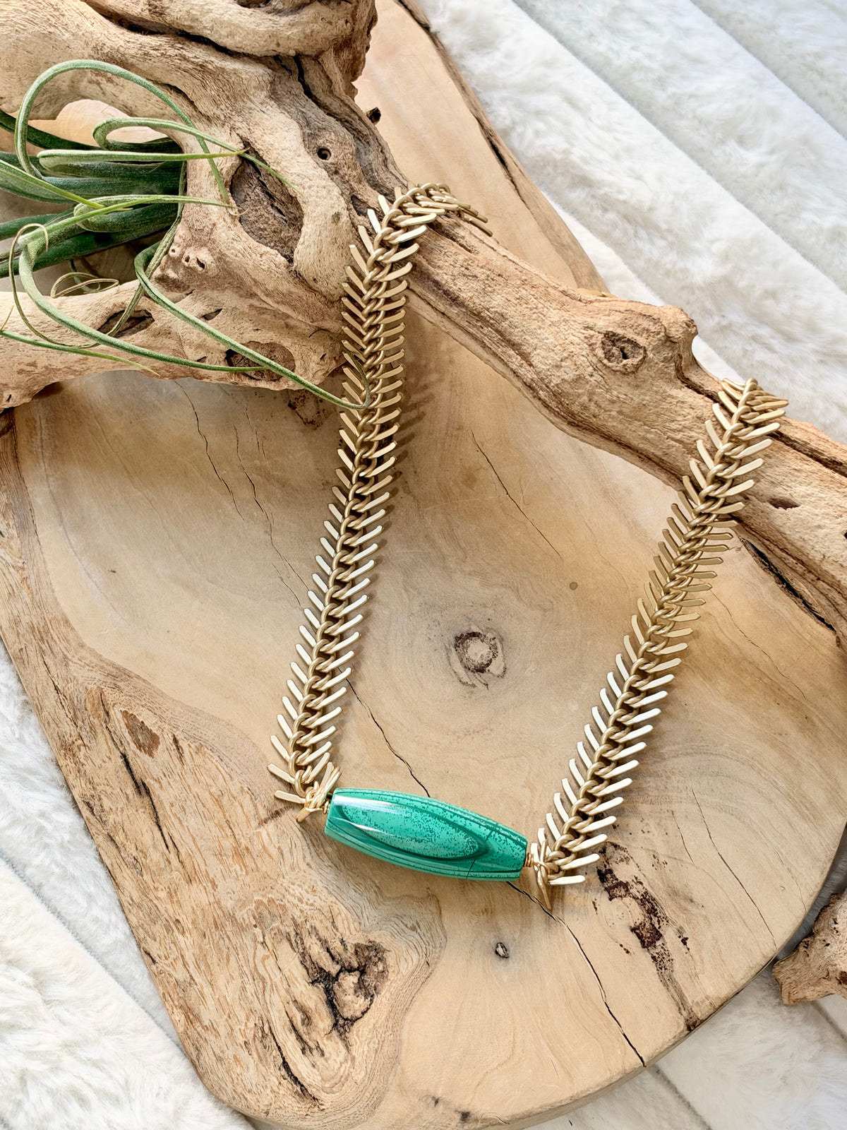 Malachite + Matte Gold Fishbone Necklace