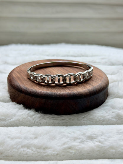 Stainless Oval Chain Bangle